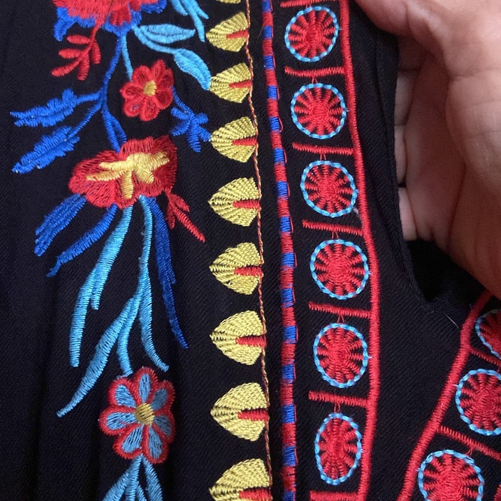 DONATED Solitaire Black Midi Dress with Vibrant Embroidery - Picture 3 of 9